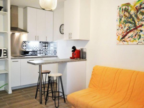 Studio Bormes-les-Mimosas, 1 pièce, 4 personnes - FR-1-251-405